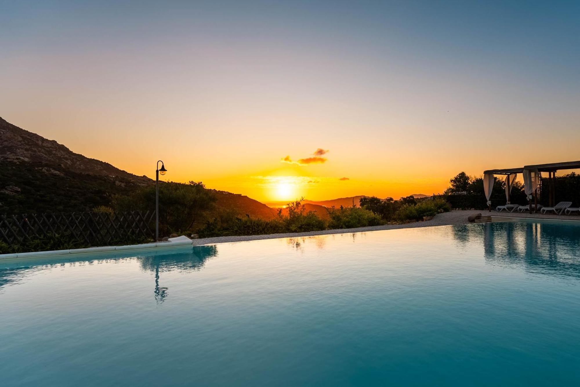 Casagliana Suite Resort Olbia Exterior foto
