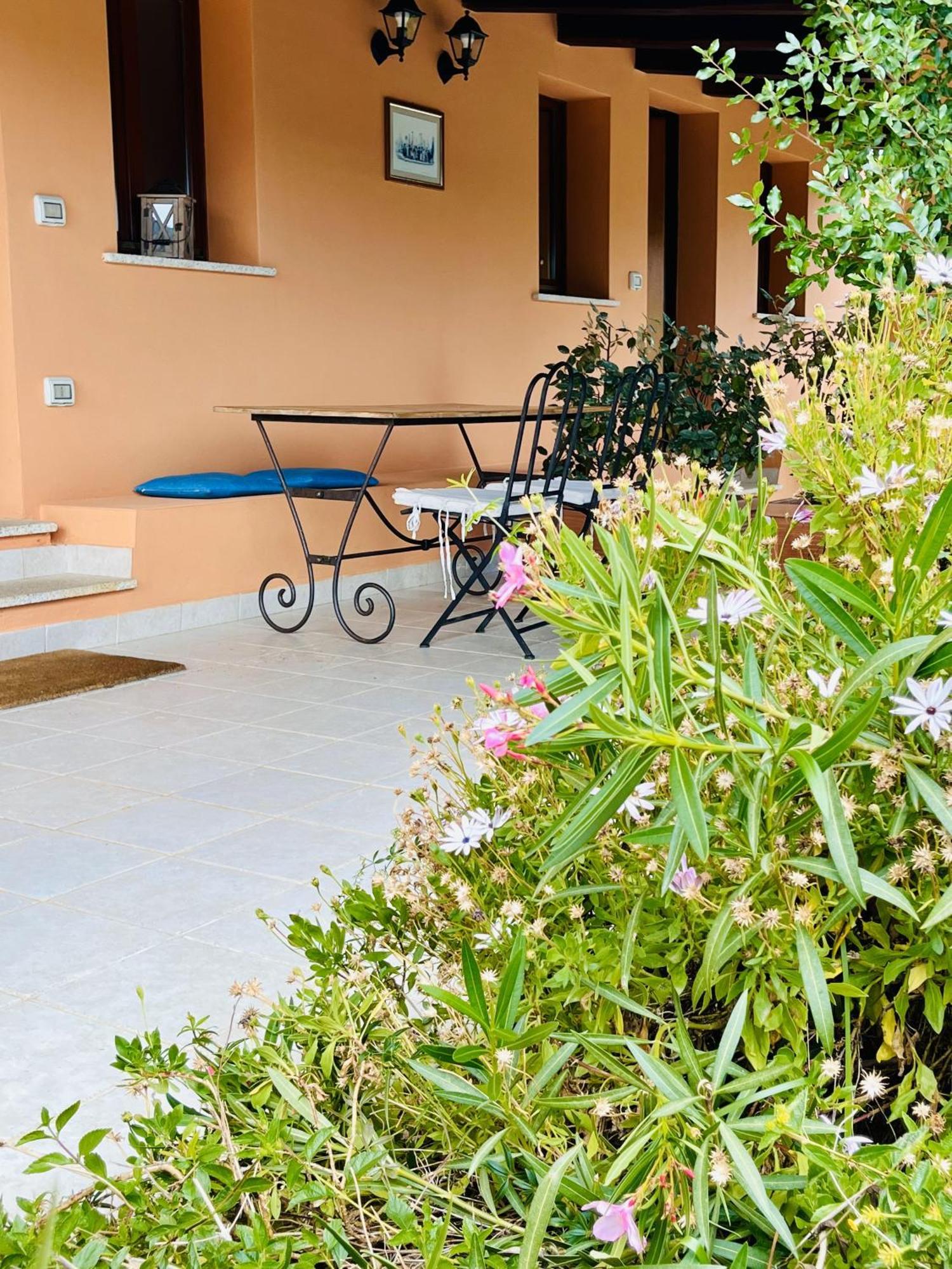 Casagliana Suite Resort Olbia Quarto foto